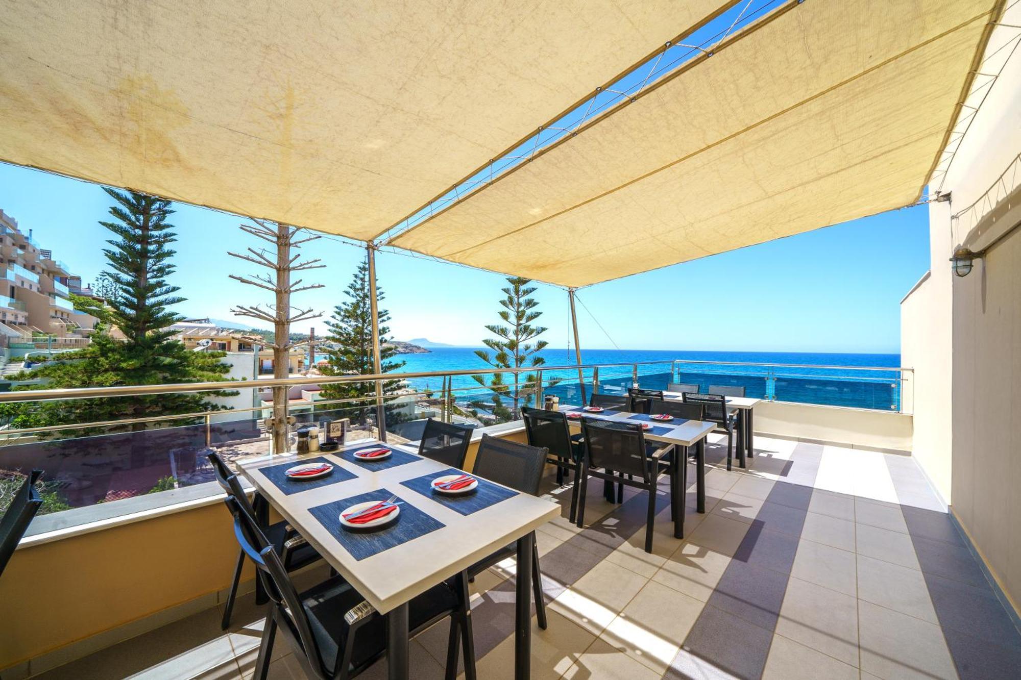 Hotel Macaris & Rethymno (Crete)